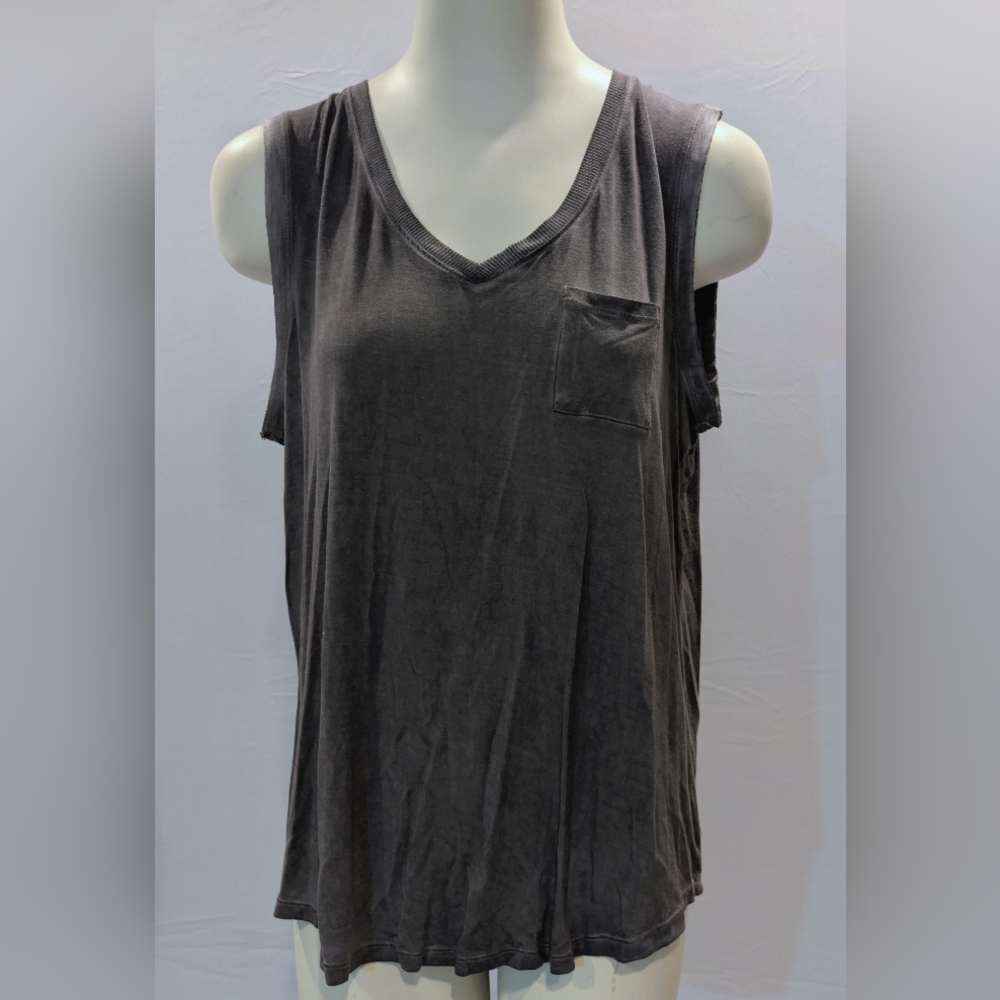 Cable & Gauge V-Neck Charcoal Tank Top